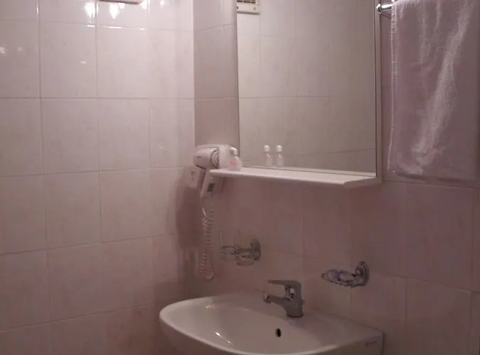 Velbazhd Otel Köstendil